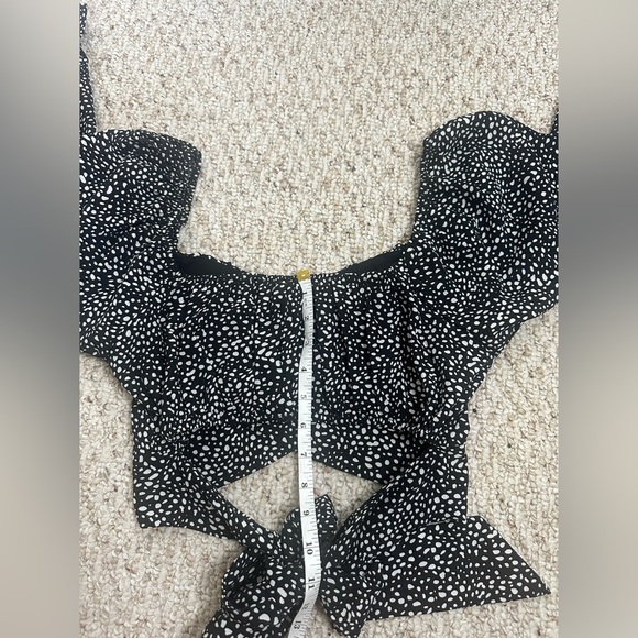 Altar’d State  Black and White Smocked Crop Blouse size S - Picture 7 of 9